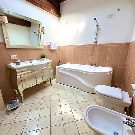 A 5 Min Da Bassano Con Bagno Privato E Area Fitness Bassano del Grappa